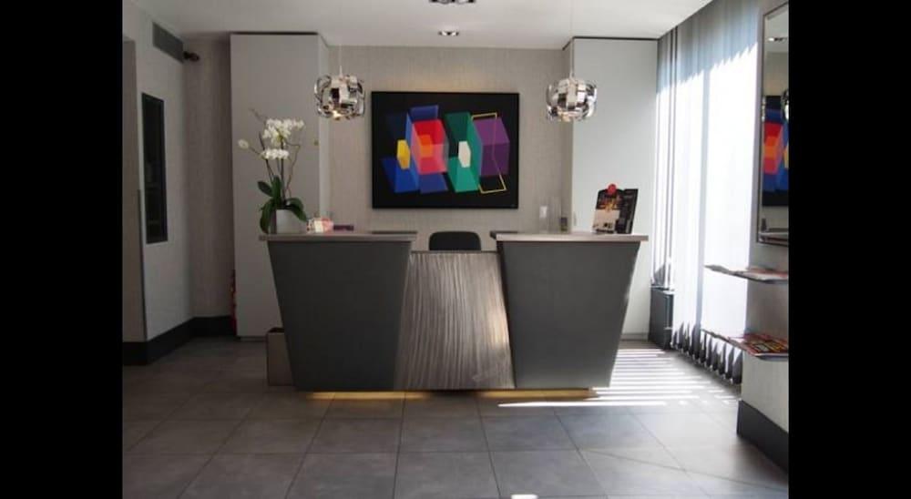 Hotel Le Carrosse Paris Extérieur photo